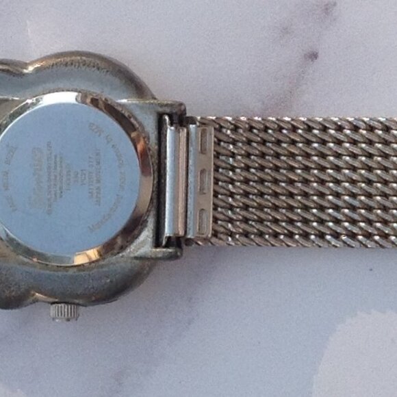 Hello Kitty Sanrio Wrist Watch Big Pink Bow Yellow Nose Silver Mesh Band - Picture 7 of 14